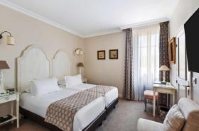 Hôtel Villa d'Est - photo 8