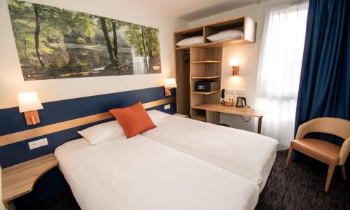 K Hotel - photo 3