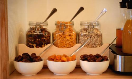 Hôtel le Grillon - photo 2