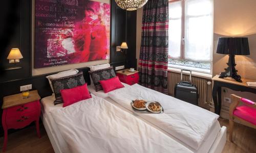 Hotel Roses - photo 2